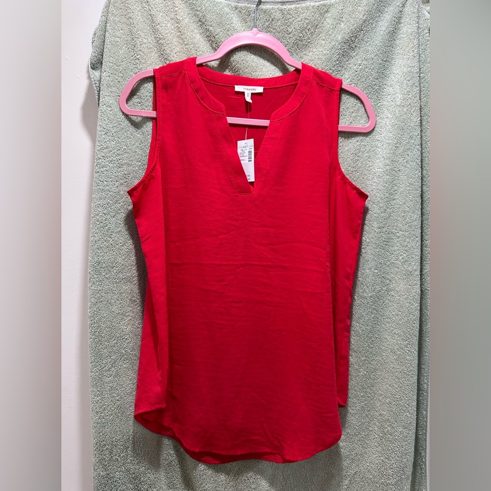 Maurices Red Sleeveless Blouse. P-P 20” L 25”